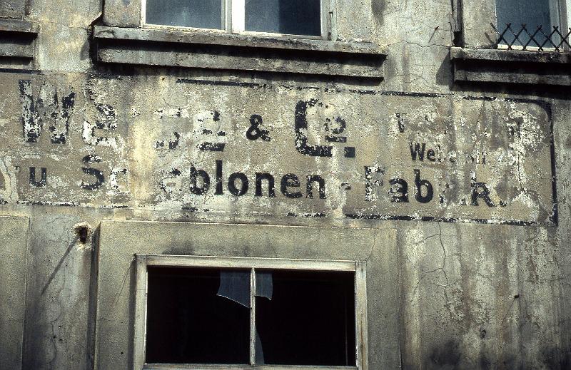 Zittau, Brunnenstr. 22, 21.6.1997 (2).jpg - Schablonen-Fabrik